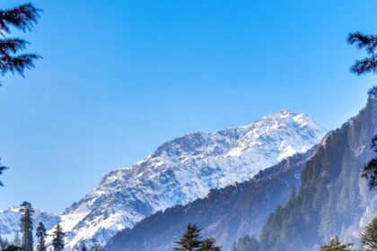 snow hills manali ]